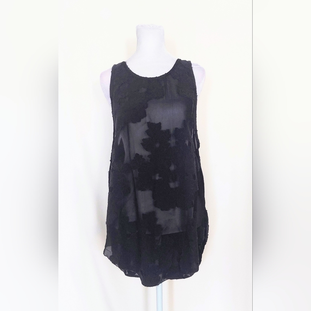 Aritzia Wilfred Embroidered Sheer Floral Tank Top Black Womens Medium NWT